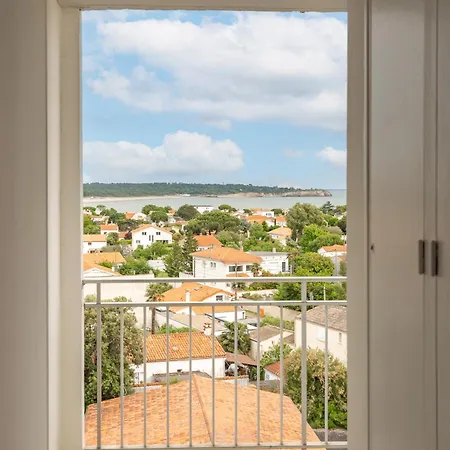 La Des Deux Plages Apartment